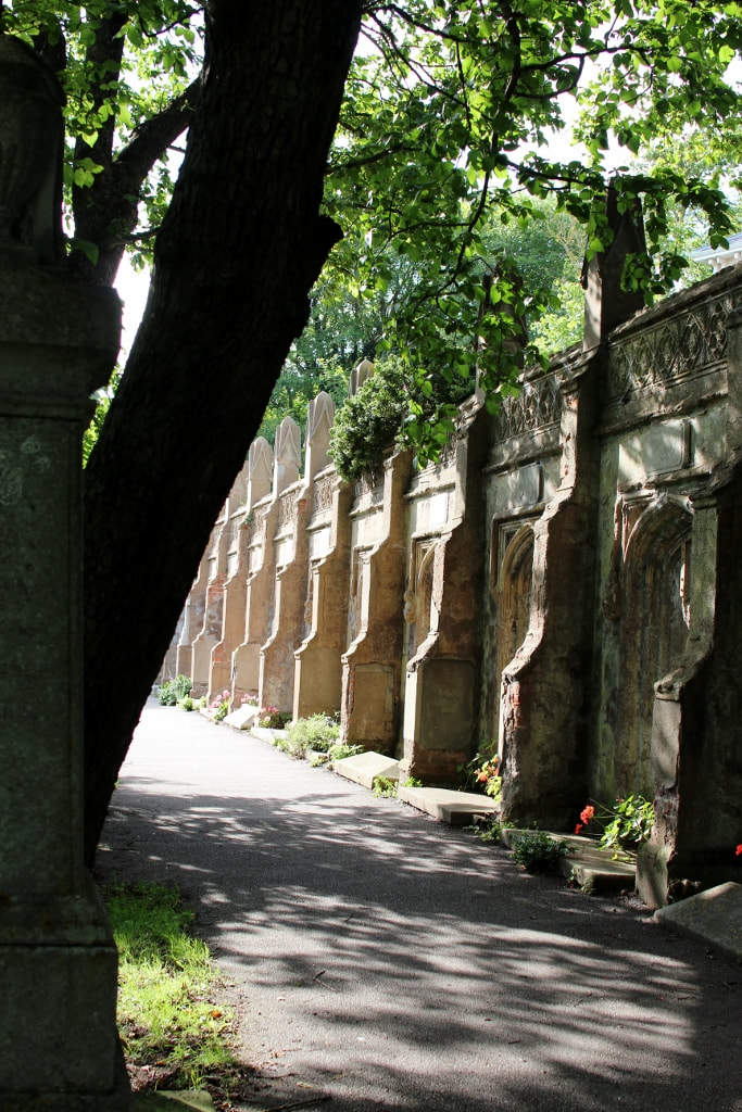 Things to do in Brighton & Hove #15 - Admire the burial vaults in St Nicolas graveyard